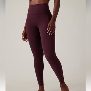 Athleta Salutation Stash II Tights